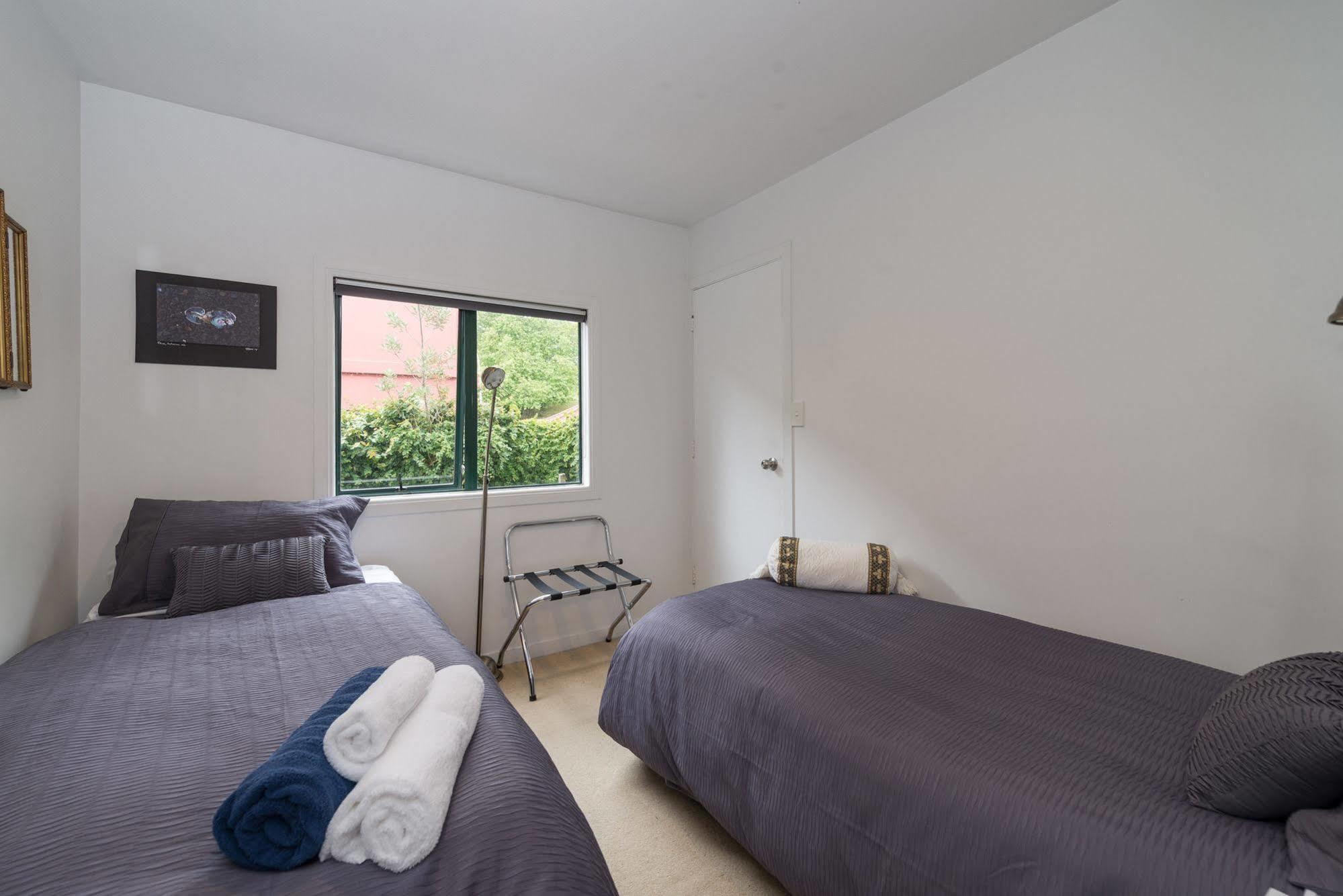 Lakeside City Apartments - Penthouse And Studio Distretto di Distretto di Rotorua Esterno foto