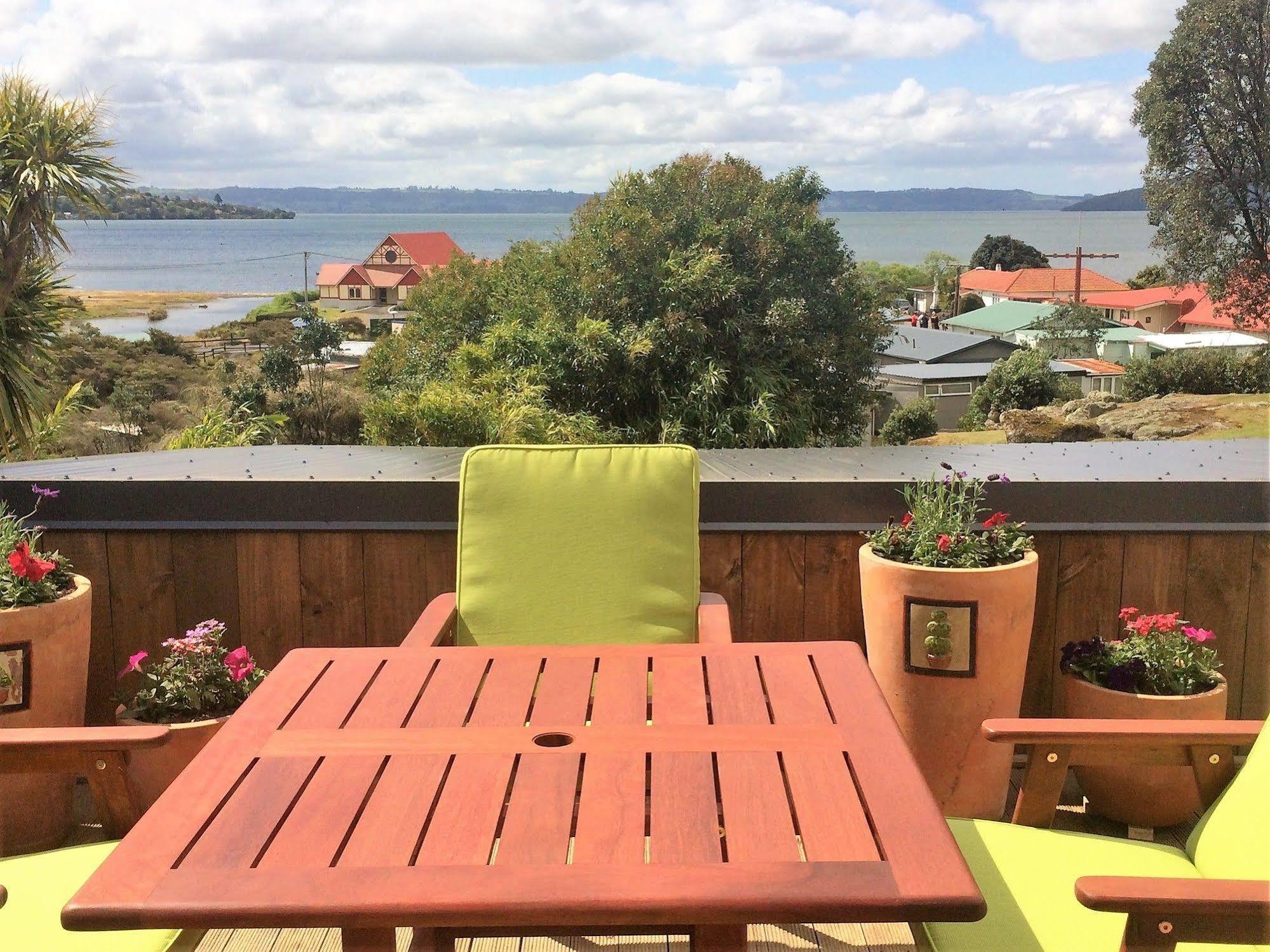 Lakeside City Apartments - Penthouse And Studio Distretto di Distretto di Rotorua Esterno foto