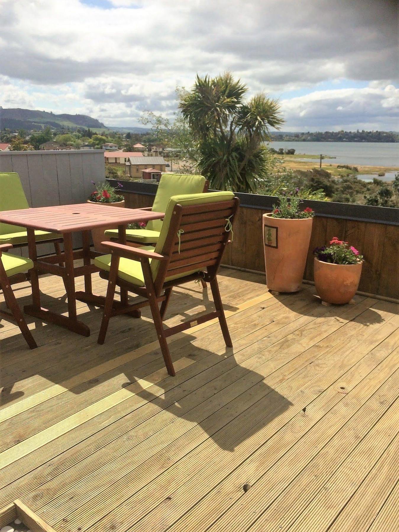 Lakeside City Apartments - Penthouse And Studio Distretto di Distretto di Rotorua Esterno foto