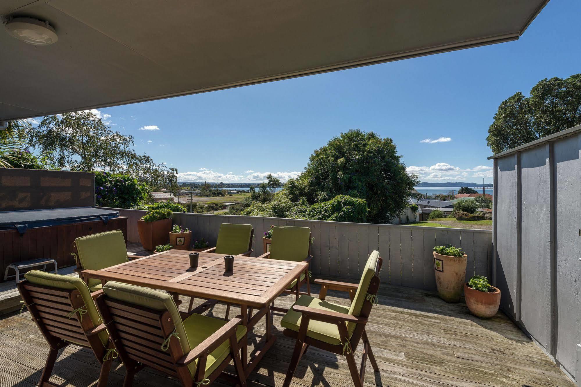 Lakeside City Apartments - Penthouse And Studio Distretto di Distretto di Rotorua Esterno foto